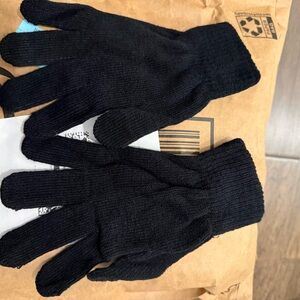 Black Knit Gloves  - Classic Cold-Weather Essentials